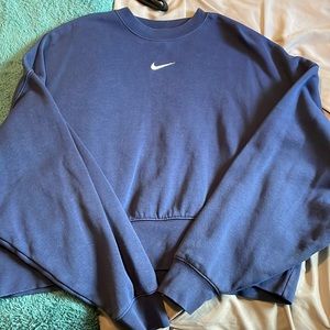 Nike crewneck